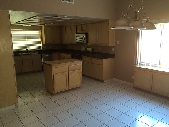 5th image of 34680 Orange St