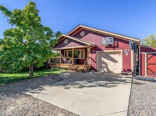 735 Juniper St, Golden, CO 80401