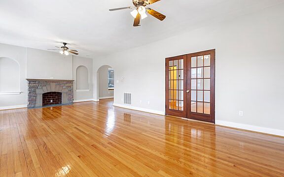 5th image of 2734 McNair Ave #2F