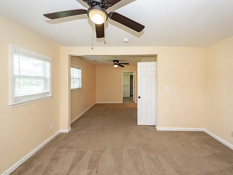 2126 State Rd — Photo 32