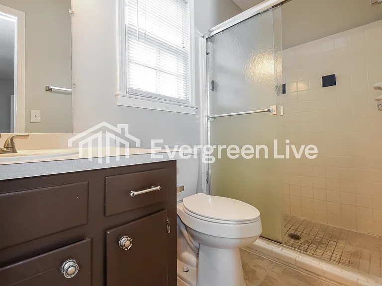 312 Arcola Dr — Photo 7