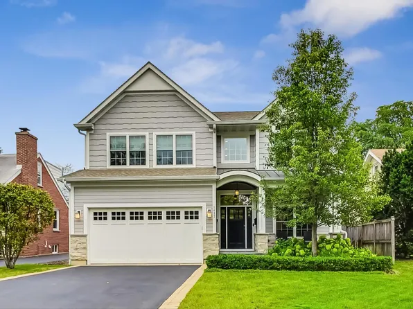 1437 McDaniels Ave, Highland Park, IL 60035