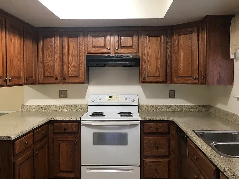 823 Spyglass Ln #1 — Photo 3