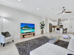 21450 Strada Nuova Cir APT 305, Estero, FL 33928