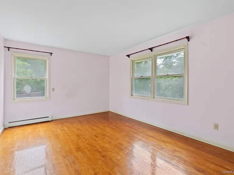 13 Whitney Cir — Photo 24