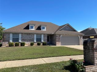 2113 S Javine Ave, Skiatook, OK 74070