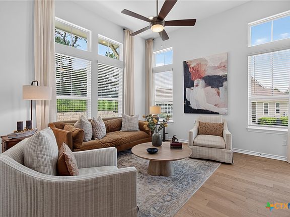 4th image of 120 Stewart Dr #101