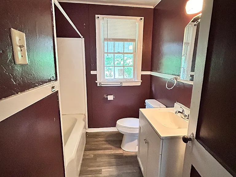 1807 W 27th Ave — Photo 8
