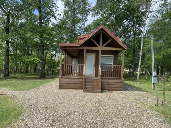 62 Park Ct, Cleveland, TX 77327