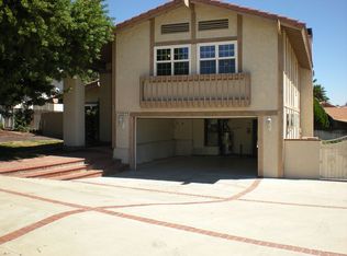 30094 Yellow Feather Dr, Canyon Lake, CA 92587