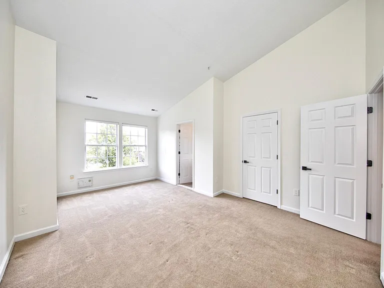 130 Spencer Cir — Photo 15