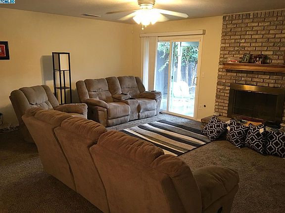 3rd image of 4124 W Iris Ave