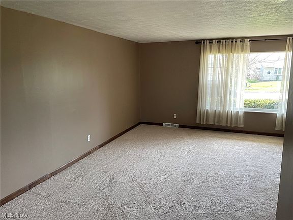 5th image of 7680 Gerald Dr