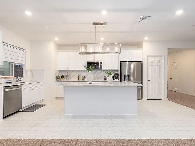 27035 Kodiak Ct — Photo 10