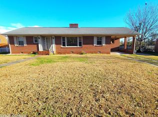 106 E Foy St, Richlands, NC 28574