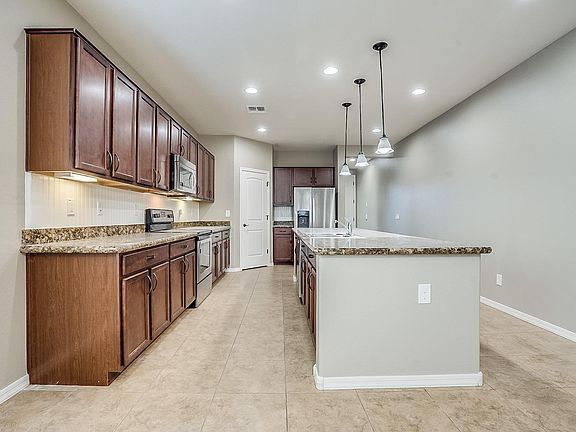 5th image of 41204 W Elm Dr
