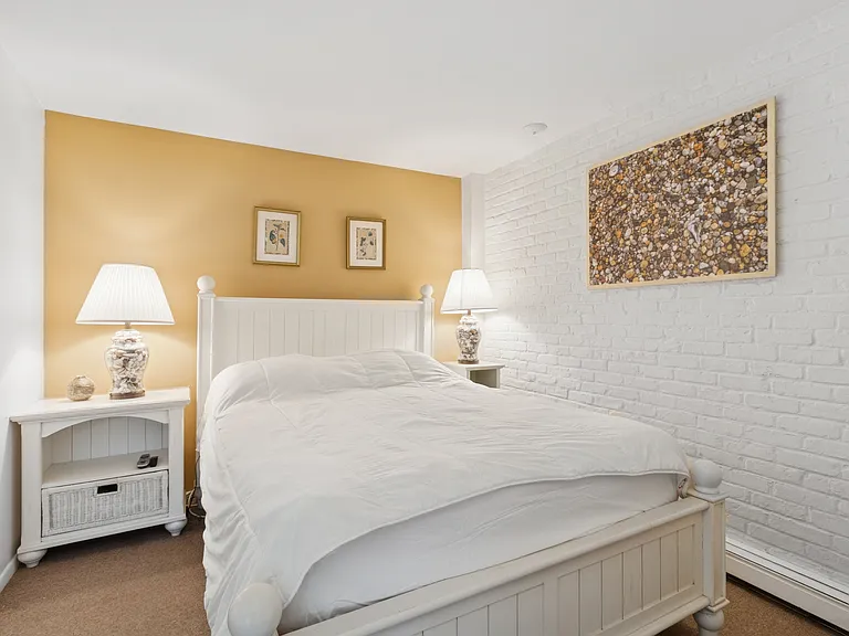87 Shore Rd — Photo 14