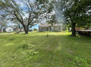 204 S Park St, Medford, OK 73759