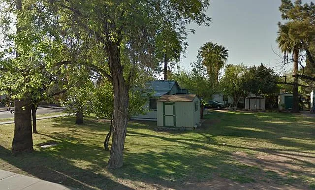 1002 S Ash Ave — Photo 1