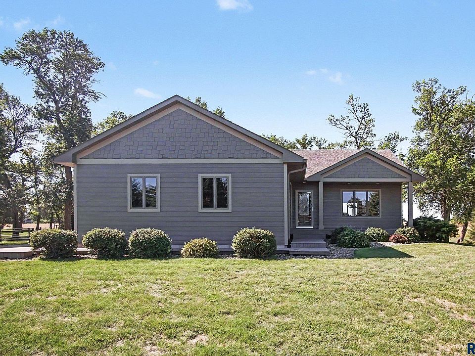 1st image of 45993 241st St