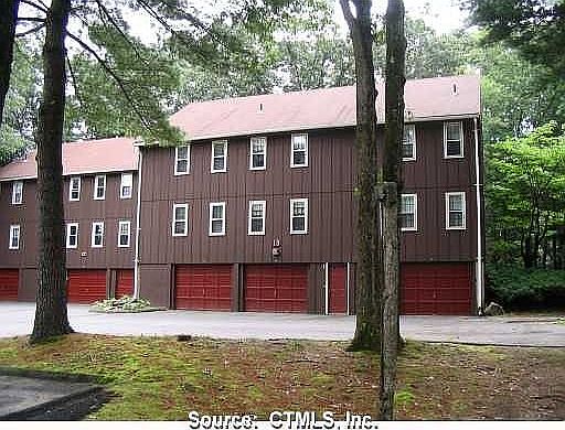 2 bdrm/Town house  w/Garage