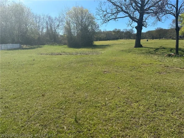 Eagle Crest Dr, Alma, AR 72921