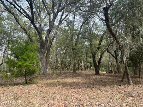 91 Janette Dr, Saint Helena Island, SC 29920