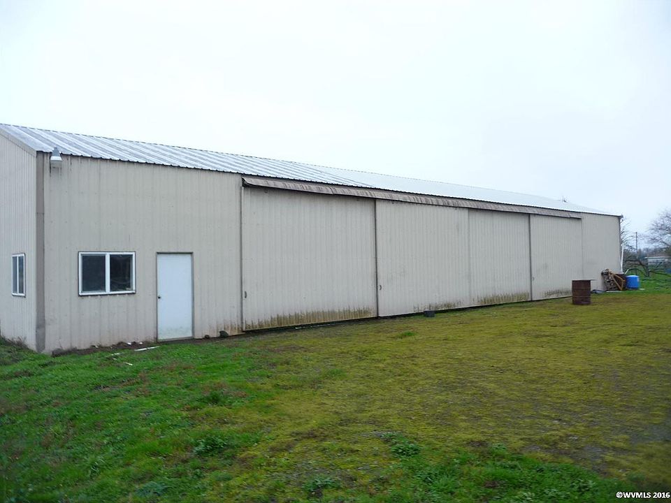 2nd image of 34412 Tennessee Rd