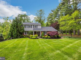 17 Delaware Rim Rd, Yardley, PA 19067