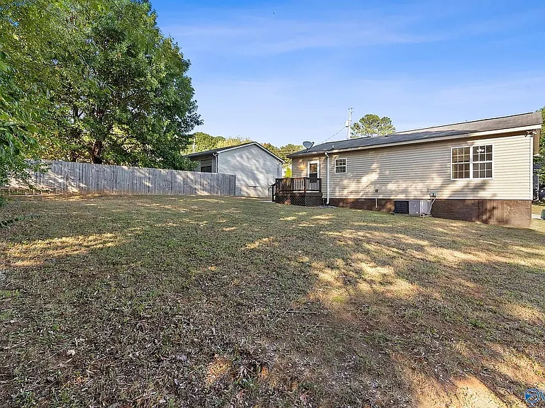 3103 Sonya Dr NW — Photo 22