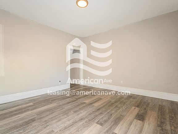 5-Dining Room