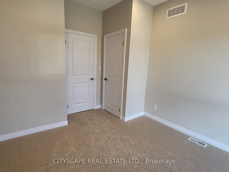 261 Woodbine Ave #C053 — Photo 26
