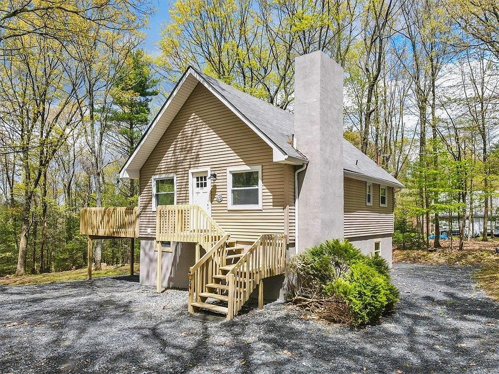 592 Hearthstone Cir, Bartonsville, PA 18321 Zillow