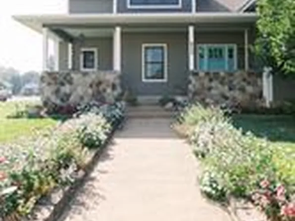 411 S 5th St, Owensville, MO 65066