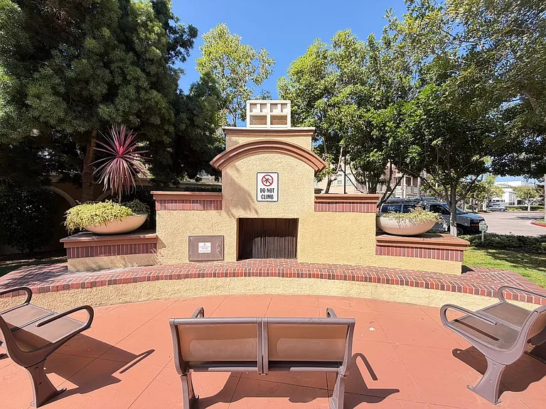5096 Plaza Promenade — Photo 17