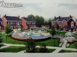 1539 Chesapeake Dr #1, Royal Oak, MI 48067