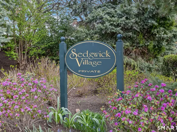 36 Sedgwick Village Lane #36, Darien, CT 06820