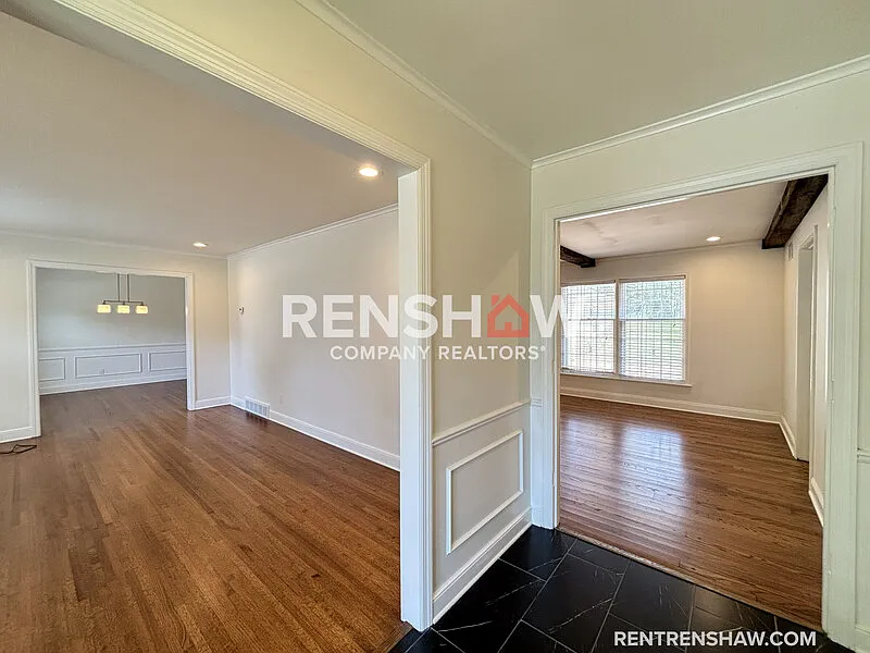 3 bed, 2.0 bath, 1772 sqft, $2,395 — Photo 3