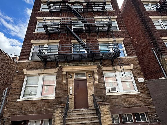 5th image of 144 Brunswick St #3BB