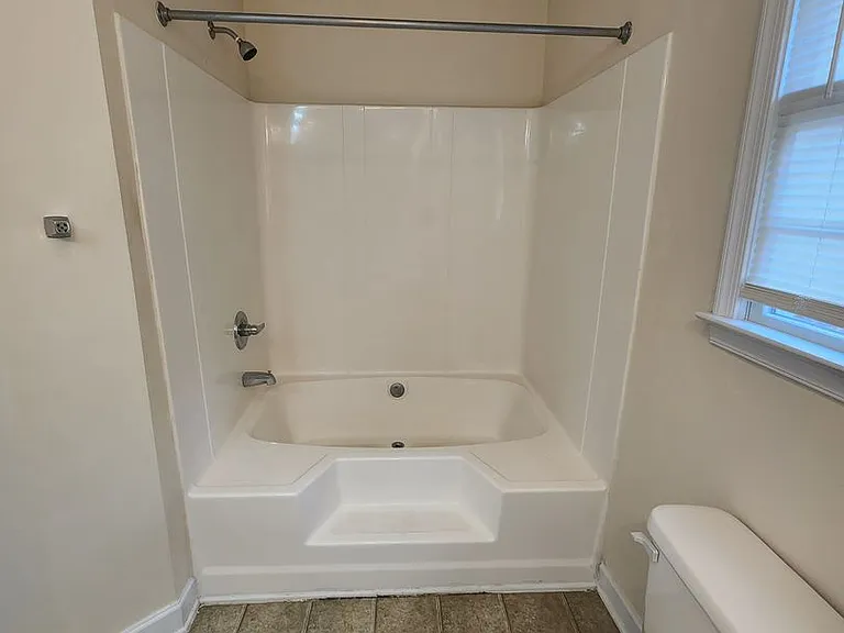52 Iris St — Photo 14
