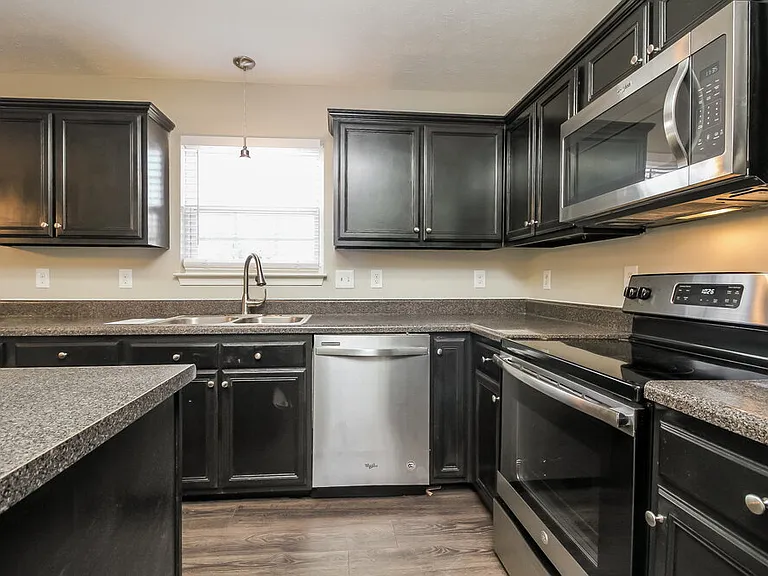 2215 New Port Dr — Photo 9