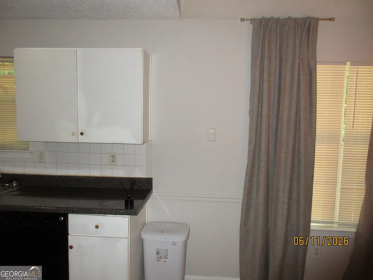 2931 Ward Lake Way — Photo 3