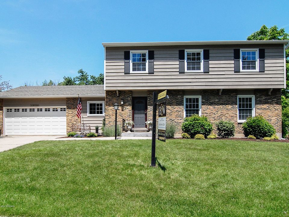 1st image of 36W886 Hawthorn Dr