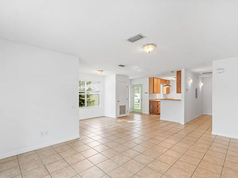 202 F St #C — Photo 7