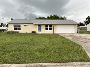 2235 19th Ave SW, Vero Beach, FL 32962