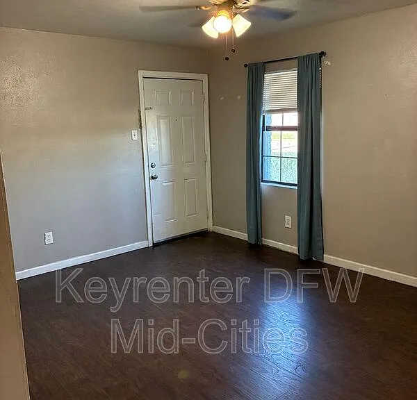 1117 Franklin Dr #10 — Photo 3