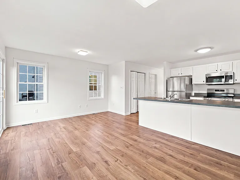 409 S Magnolia Ave — Photo 11