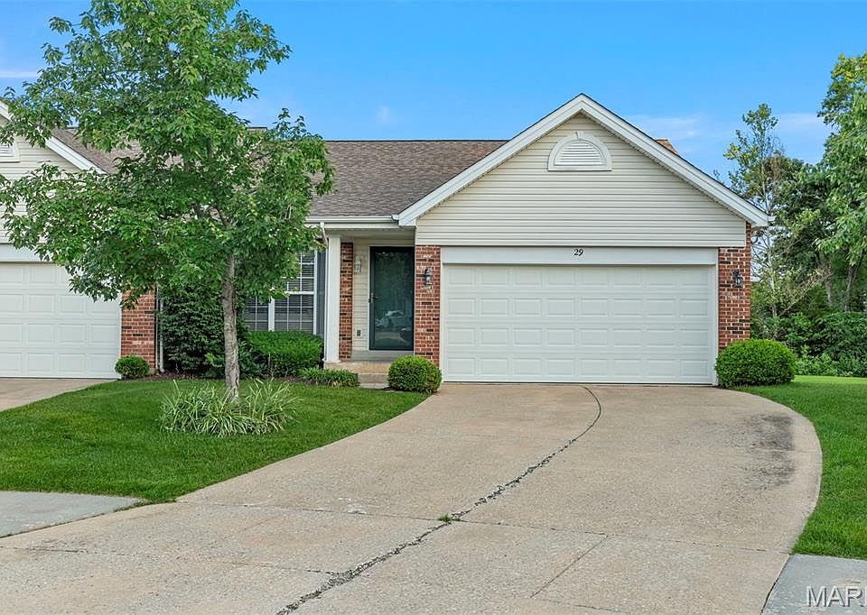 1st image of 29 Salsibury Ct