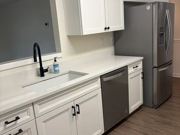 91 Ashley Hall Plantation Rd APT 6, Charleston, SC 29407