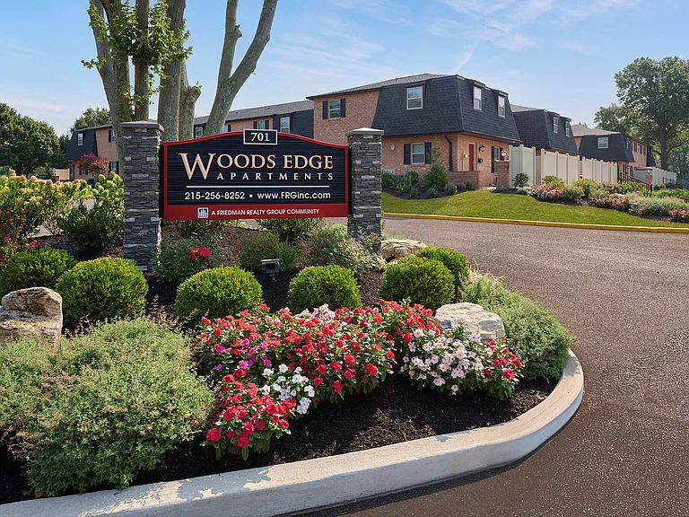 Woods Edge Exterior